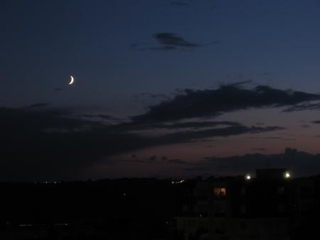 Au clair de la lune...
